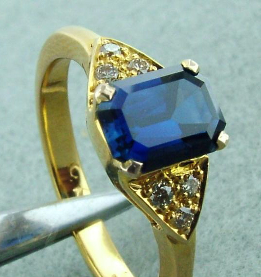 Handamde gold jewellery - from Mine to Design by Aussie Sapphire